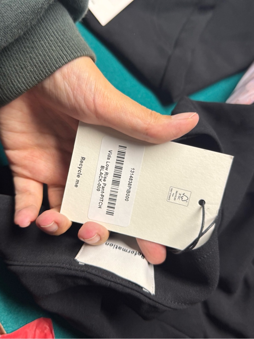 Reformation Vida Low Rise Pant - Picture 5 of 5